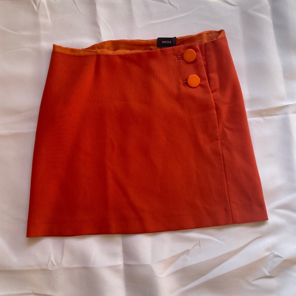 Mexx orange mini skirt, size 2. Never worn